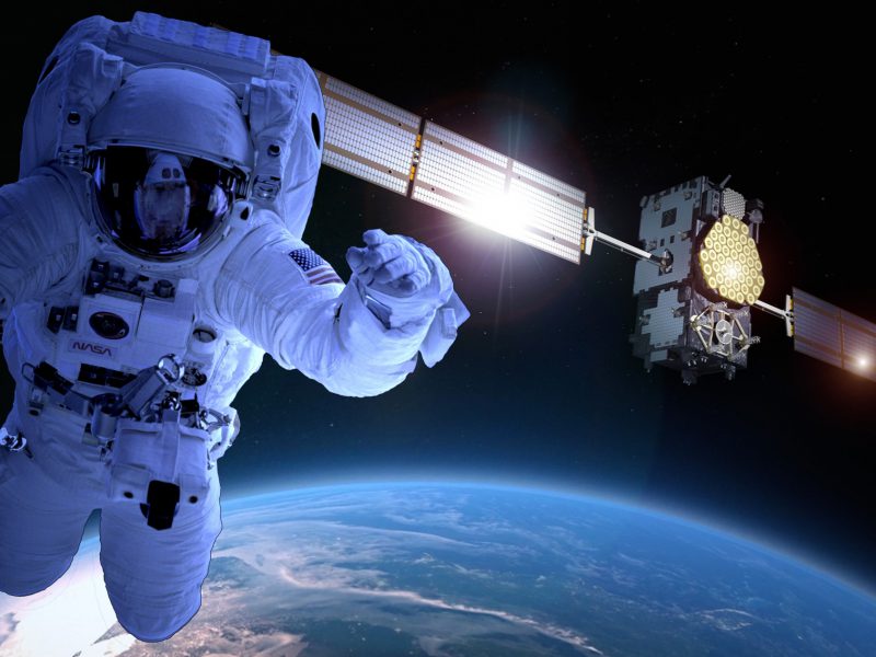 Put her initial into the belt