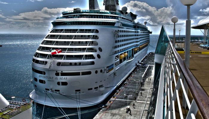 She packed her seven versalia